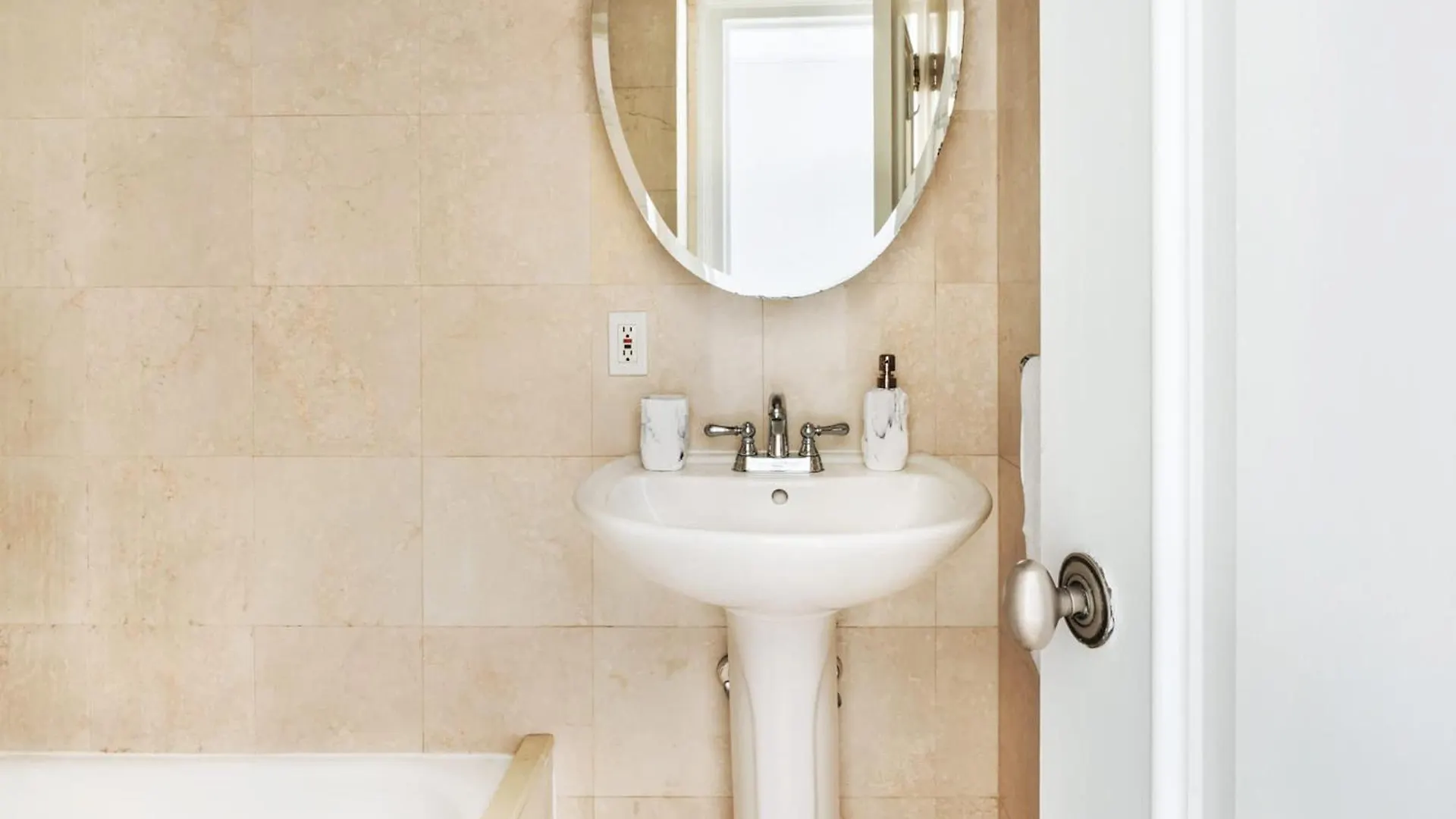 73-801 New 1Br 1Bth Uws Doorman Gym Apartment New York